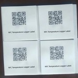 Каква е консумацията на енергия на NFC LED светлинен етикет в различни режими?